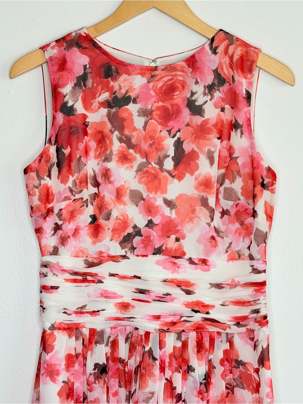LAUREN Ralph Lauren Vibrant Floral Ruched Sleeveless Midi Dress Women’s Size 4 - Picture 4 of 13